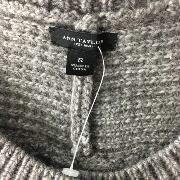 Sale 🔥🔥Ann Taylor new without tag cardigan - Picture 3 of 4